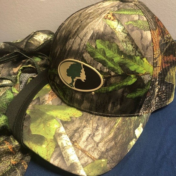 Mossy Oak hunting cap and head cover - Picture 4 of 6
